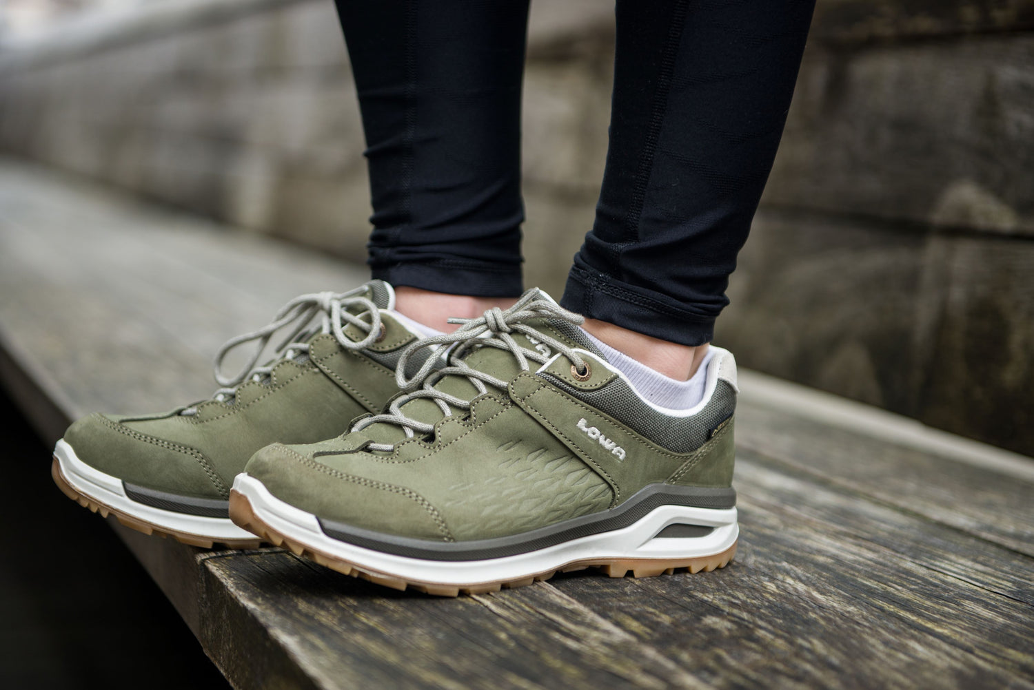 Mens & Womens Shoes