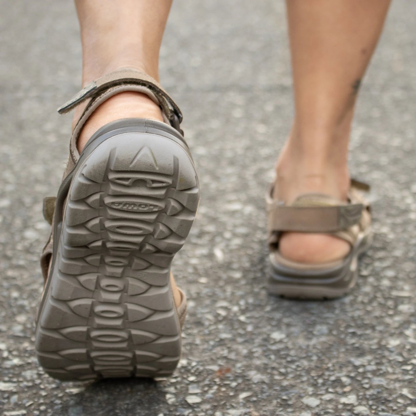 Lowa hot sale urbano sandals